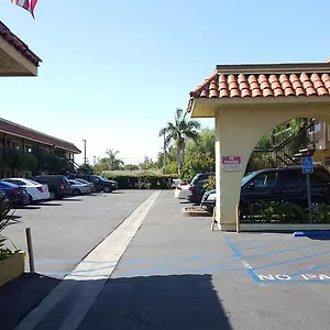 https://americas-best-value-astoria-inn-and-suites.topanaheimhotels.com